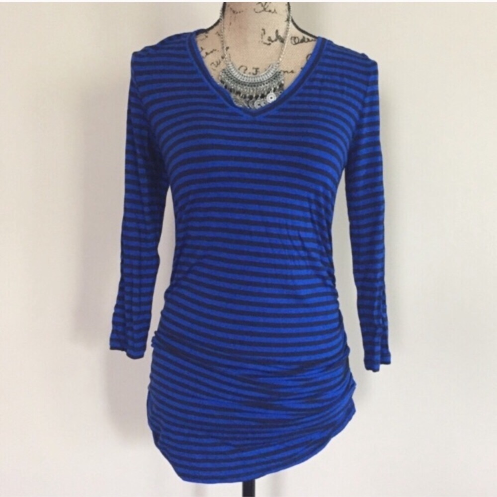 •Liz Lange• striped maternity tunic top